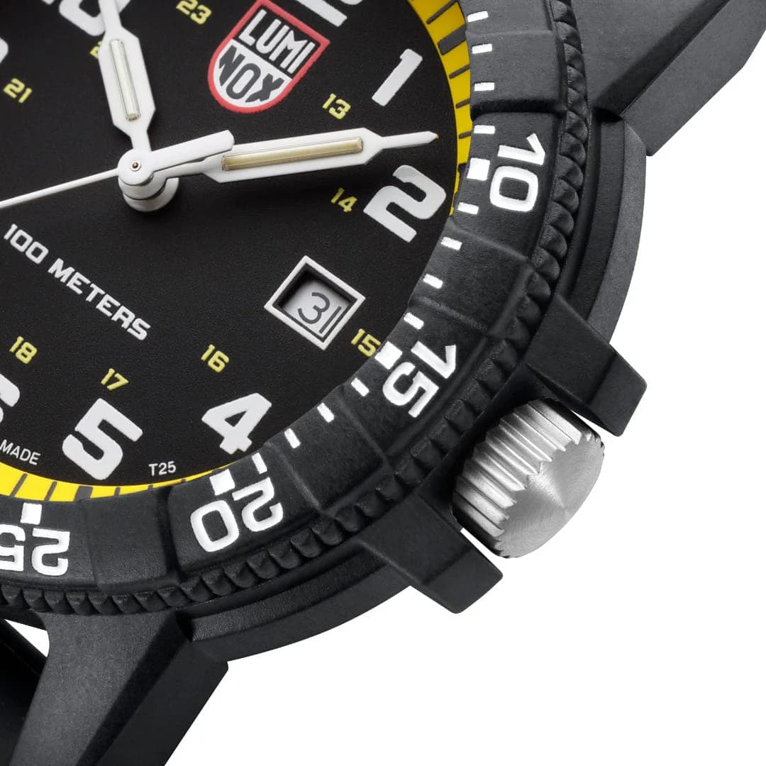 ساعت مچی لومینوکس مردانه مدل LUMINOX XS.0325 — تصویر ۴