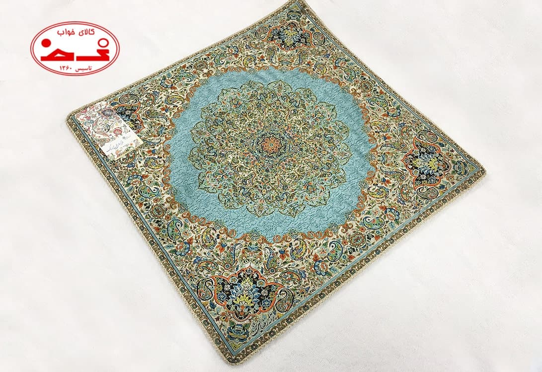 رومیزی ترمه مربعی طرح بختیاری — تصویر ۴