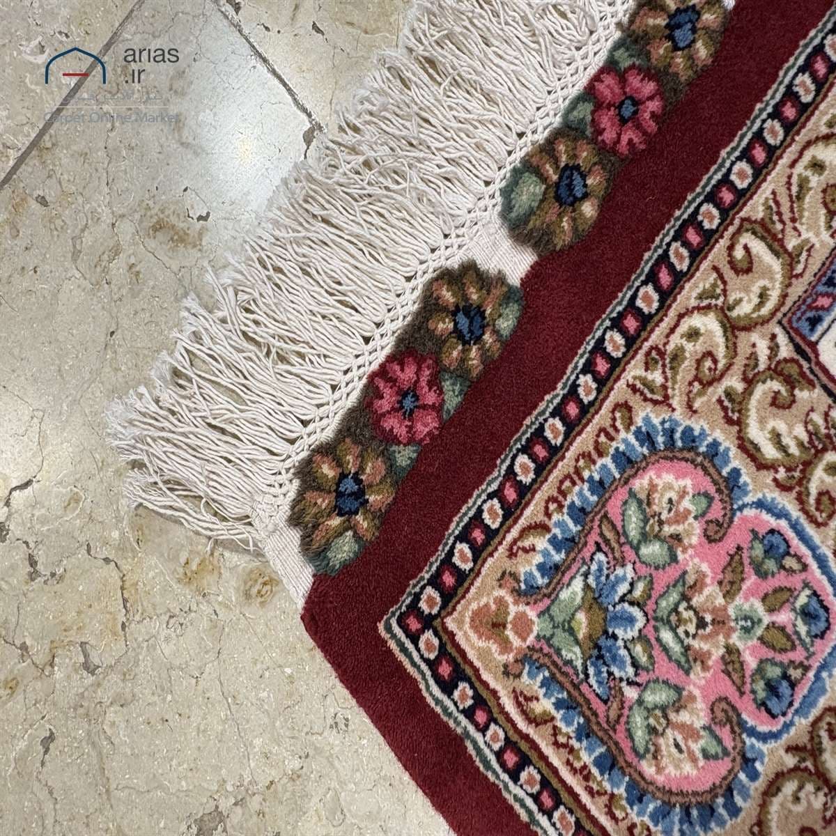 فرش دستباف نه متری کف ساده زمینه لاکی بافت کرمان کد D09157 — تصویر ۶