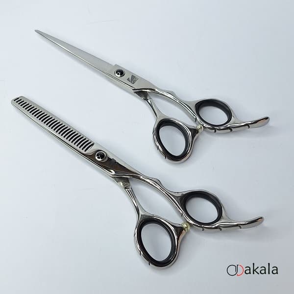 ست قیچی آرایشگری نقره ای تم مشکی بدون شیار صیام فینی 6 اینچ پلاس — تصویر ۳