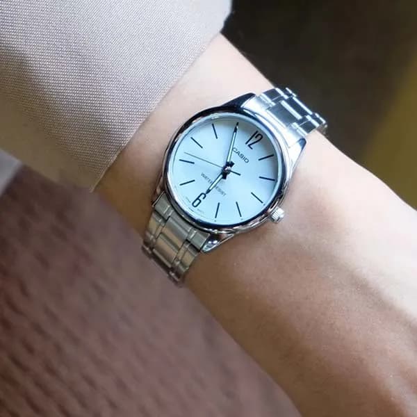 ساعت مچی کاسیو (Casio) مدل LTP-V005D-2B — تصویر ۱۰