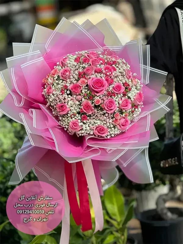 دسته گل رز صورتی هلندی و مینیاتوری و ژیپسوفیلا — تصویر ۴
