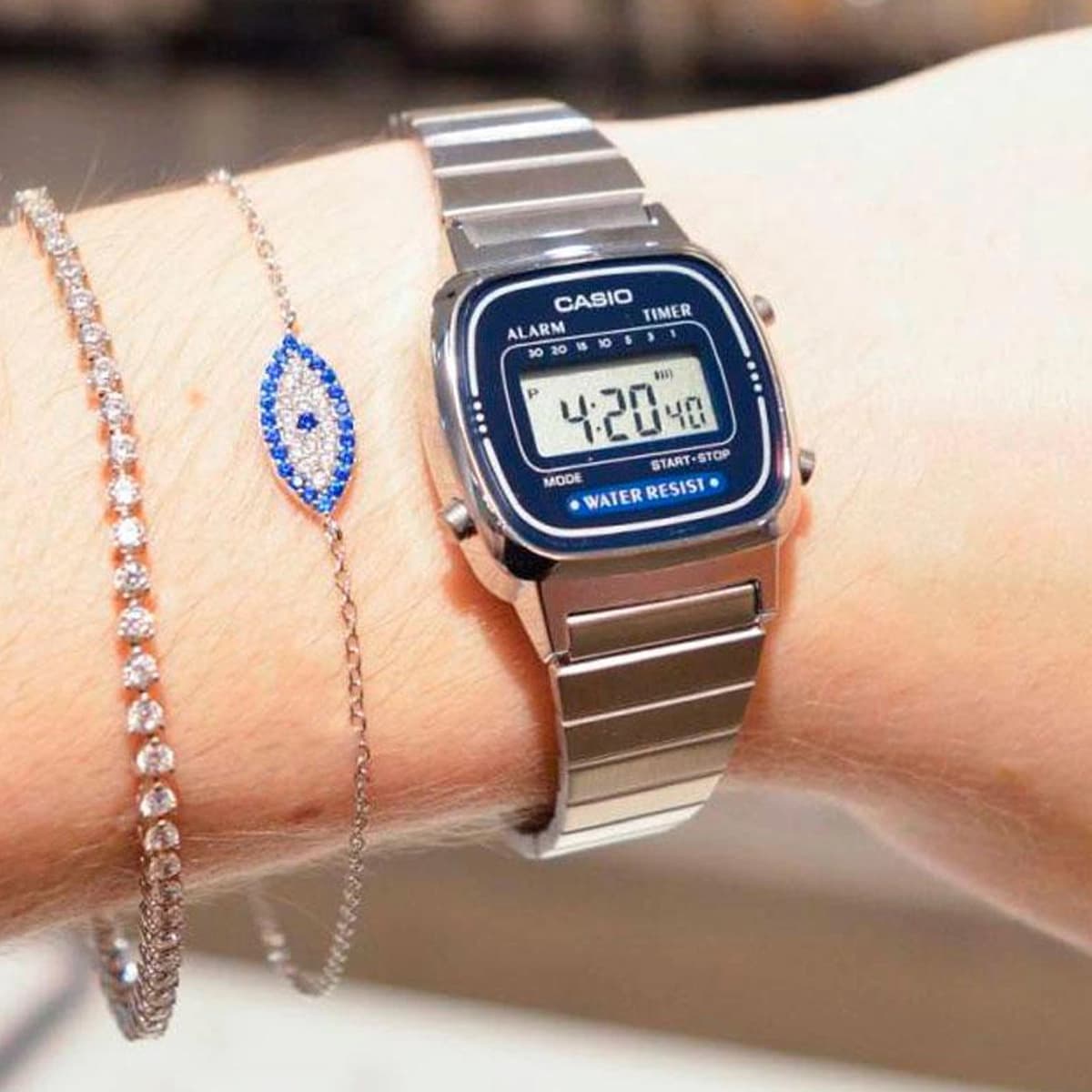 ساعت کاسیو Casio زنانه مدل LA670WA-2DF — تصویر ۹