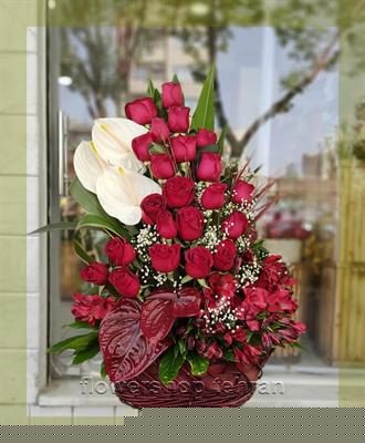 با سفارش گل شب یلدا فضای سرد و خستهکننده را زنده کن — تصویر ۲