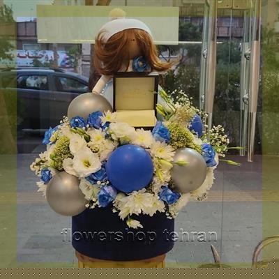 باکس گل مصنوعی برای خواستگاری با گل‌های تازه و دیزاین حرفه‌ای