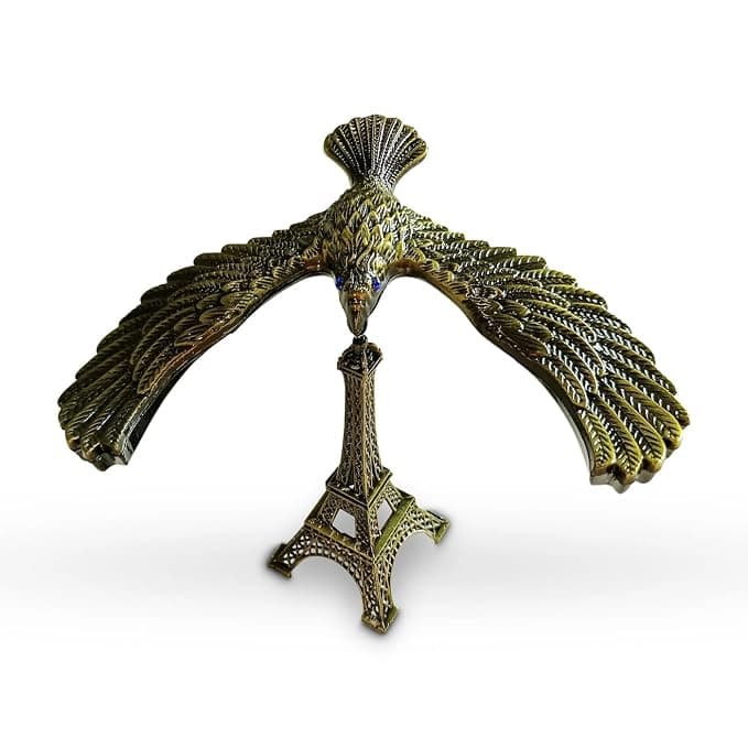 دکوری عقاب تعادلی روی برج ایفل مدل Balancing Eagle