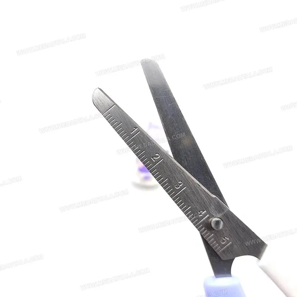 قیچی غلاف دار فانتزی طرح کرومی سانریو TTC — تصویر ۳