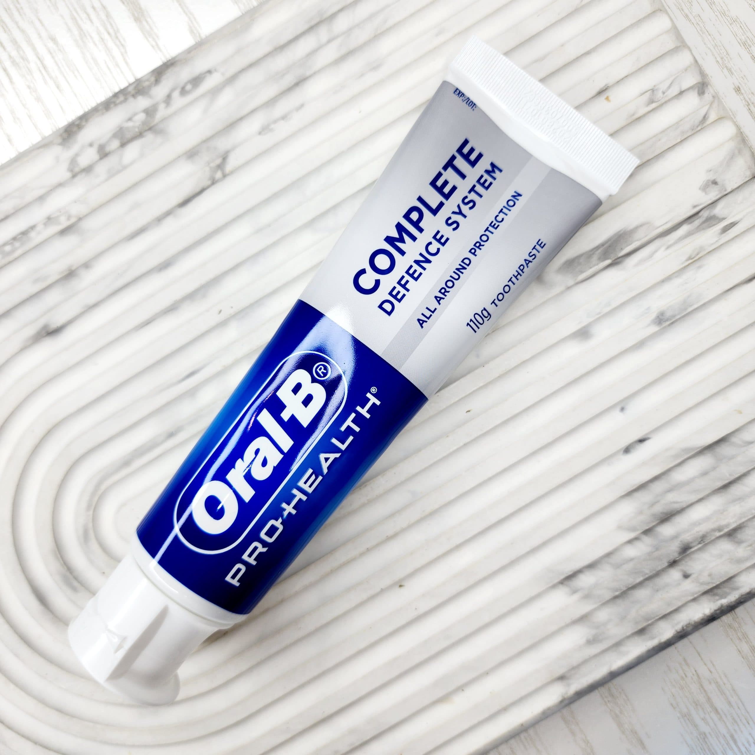 خمیردندان اورال بی مدل کامپلت Oral-B Complete Pro-Health Defence System — تصویر ۹