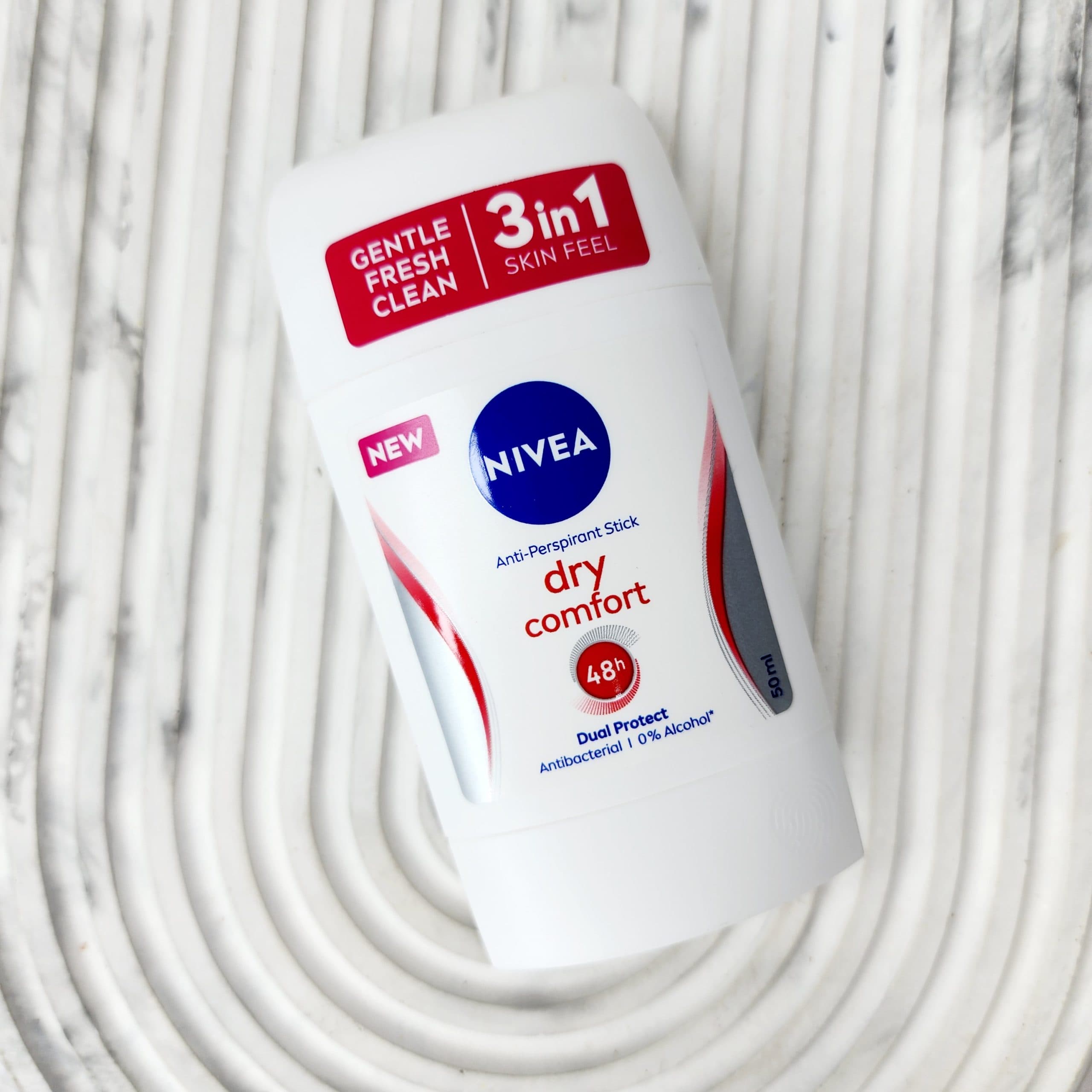 مام صابونی زنانه نیوا Nivea مدل DRY COMFORTحجم 50 میل-دو لیبل — تصویر ۶