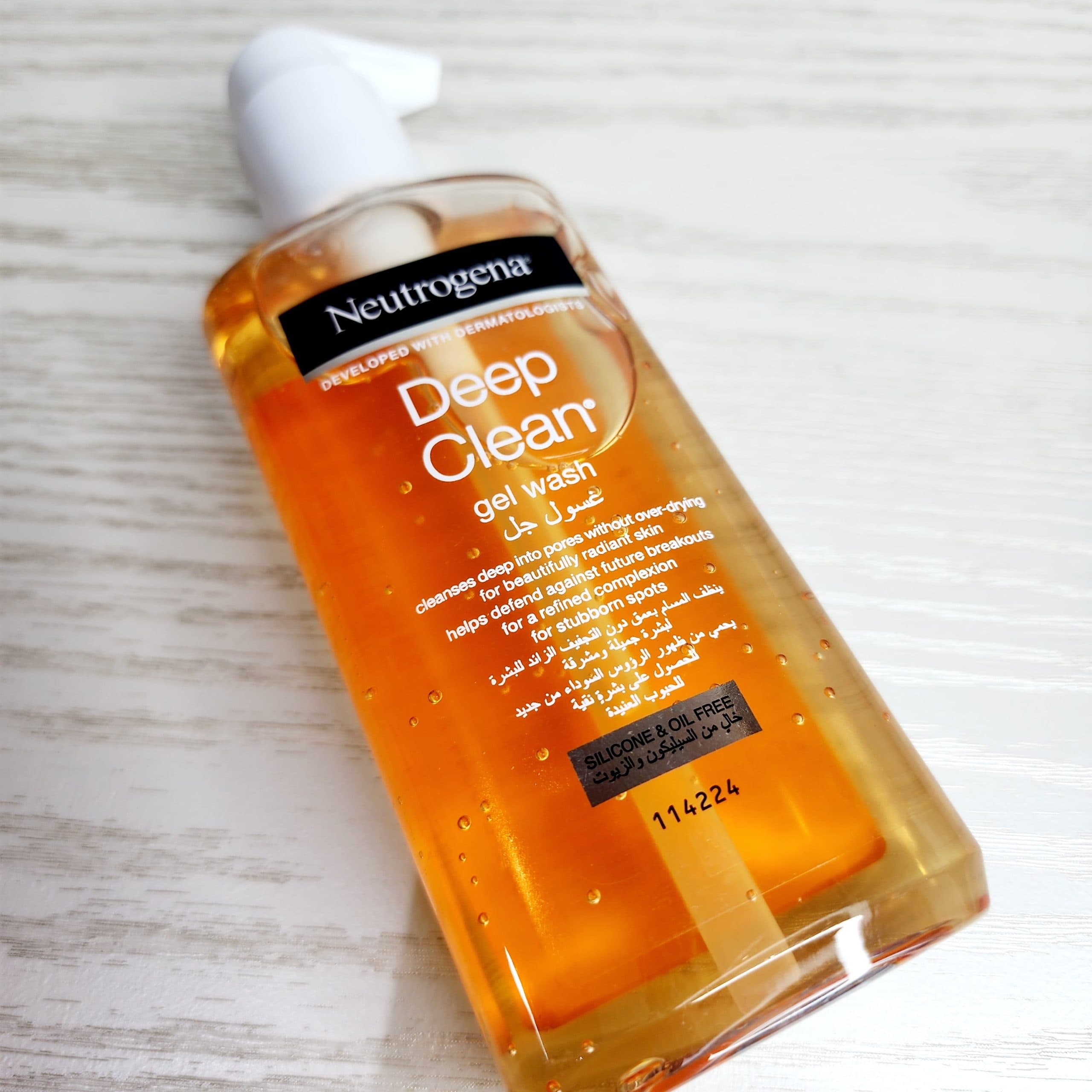ژل شستشوی صورت نوتروژینا مدل Deep Clean حجم 200 میلی لیتر — تصویر ۶
