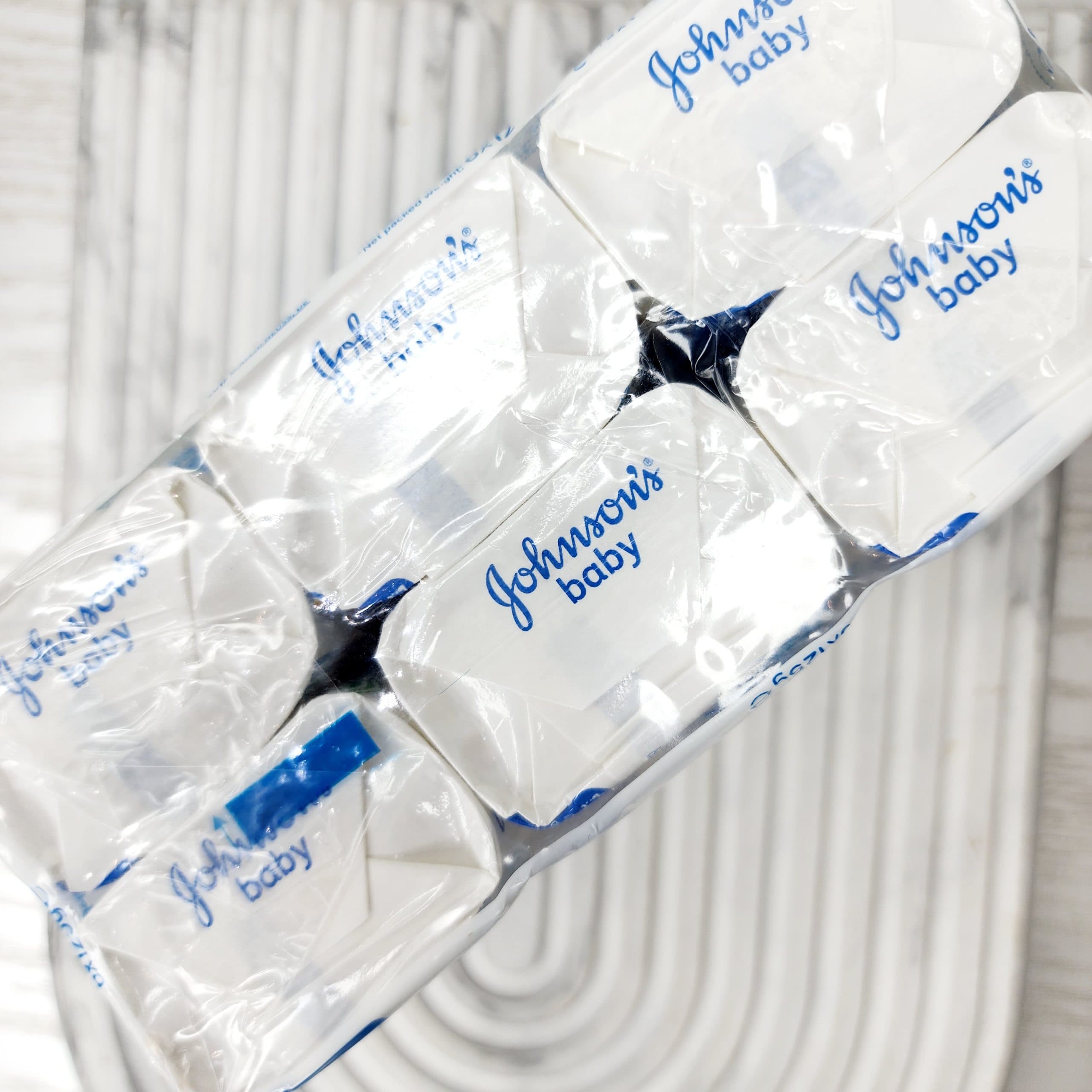 صابون بچه جانسون در پک ۶عددی(۶۰۰)گرمjohnson — تصویر ۹