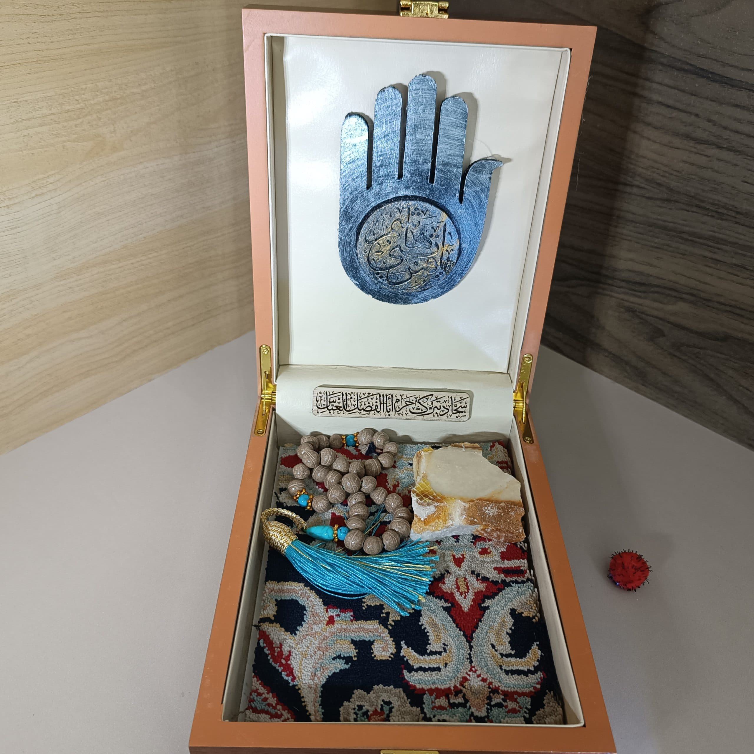 تبرکات حرم حضرت عباس — تصویر ۲