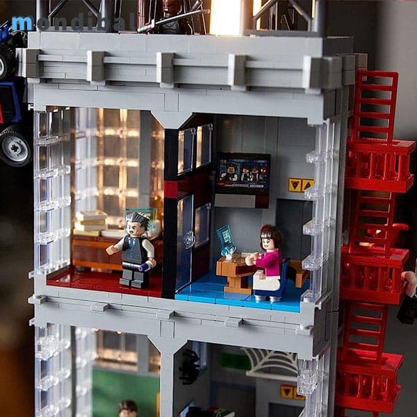 ساختنی مدل ساختمان روزنامه دیلی باگل مرد عنکبوتی Spider-Man Daily Bugle Newspaper Office — تصویر ۵