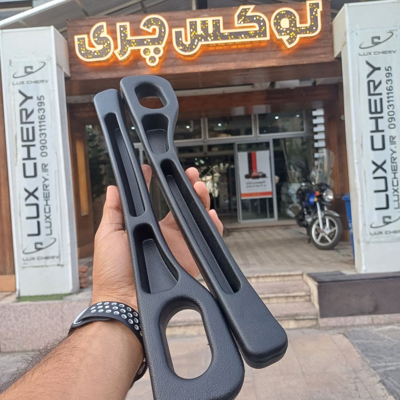 سی ساید (پرکننده بین صندلی و کنسول وسط خودرو) — تصویر ۱۲