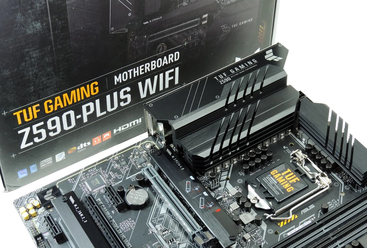 مادربرد ایسوس مدل TUF GAMING Z590-PLUS WIFI درحد نو — تصویر ۸