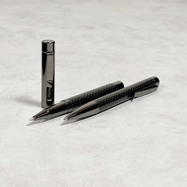 قلم کلکسیونی خودکار و روان نویس بدنه کربن پنتر مدل PL-102 — تصویر ۲