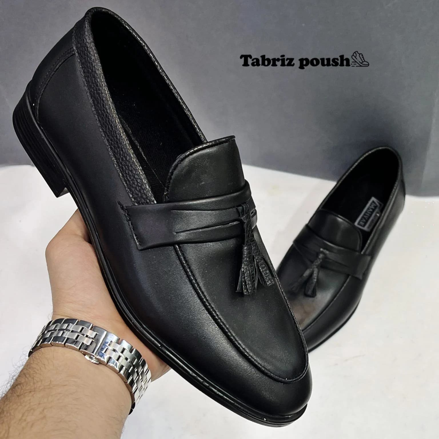کالج مردانه مجلسی و روزمره تبریز رویه طرح چرم مارال رنگ مشکی سایز 41 43 تبریز پوش — تصویر ۸