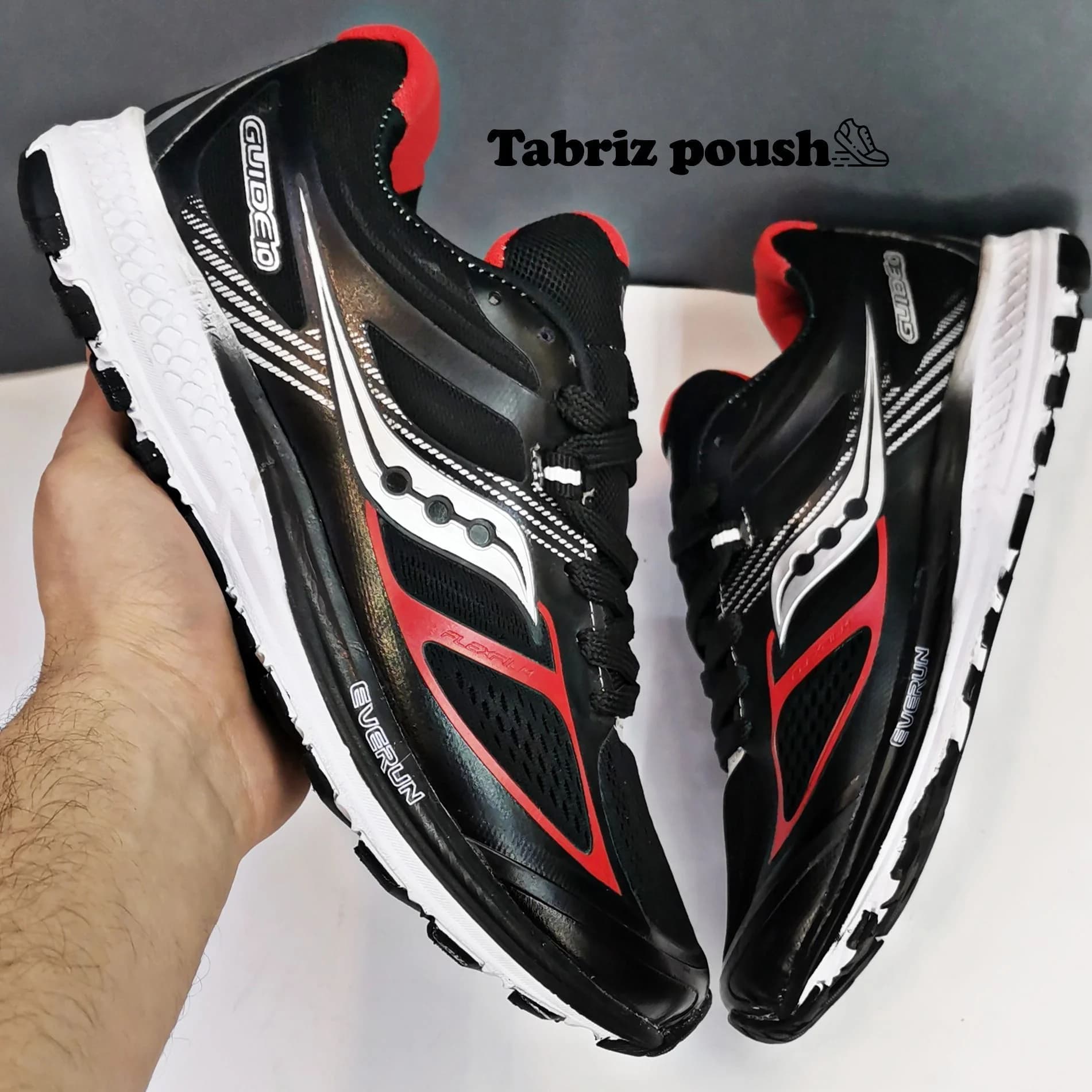 کفش اسپرت طبی زیره eva مدل saucony ساکنی رنگ مشکی قرمز سایز 40 تا 43 تبریز پوش