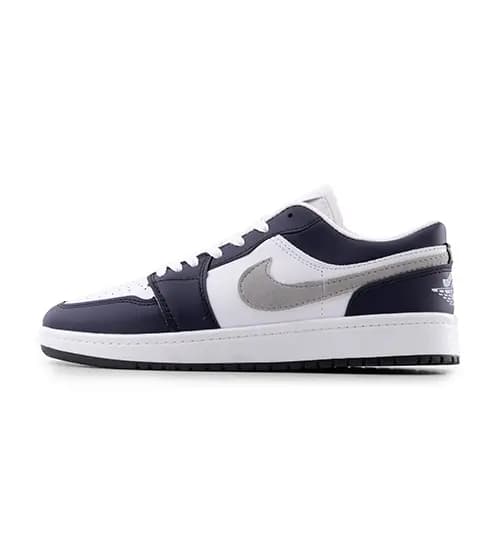 کفش مردانه روزمره چرم مصنوعی سفید سرمه ای Nike مدل 50686 — تصویر ۲