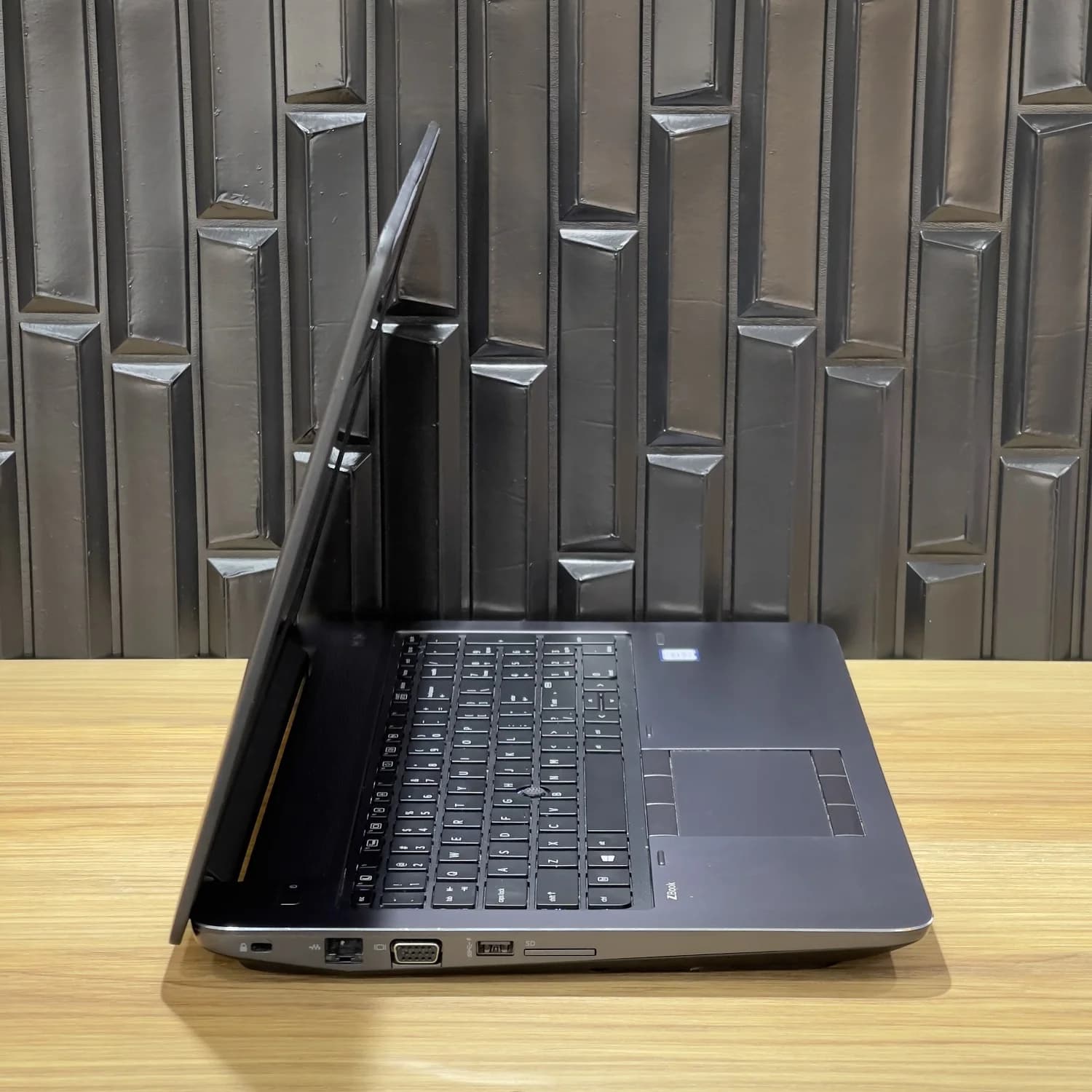 لپ تاپ HP ZBOOK 15 G4 — تصویر ۷