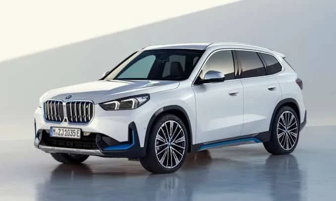 کفپوش صندوق گلدوزی بی ام و BMW IX1 — تصویر ۹