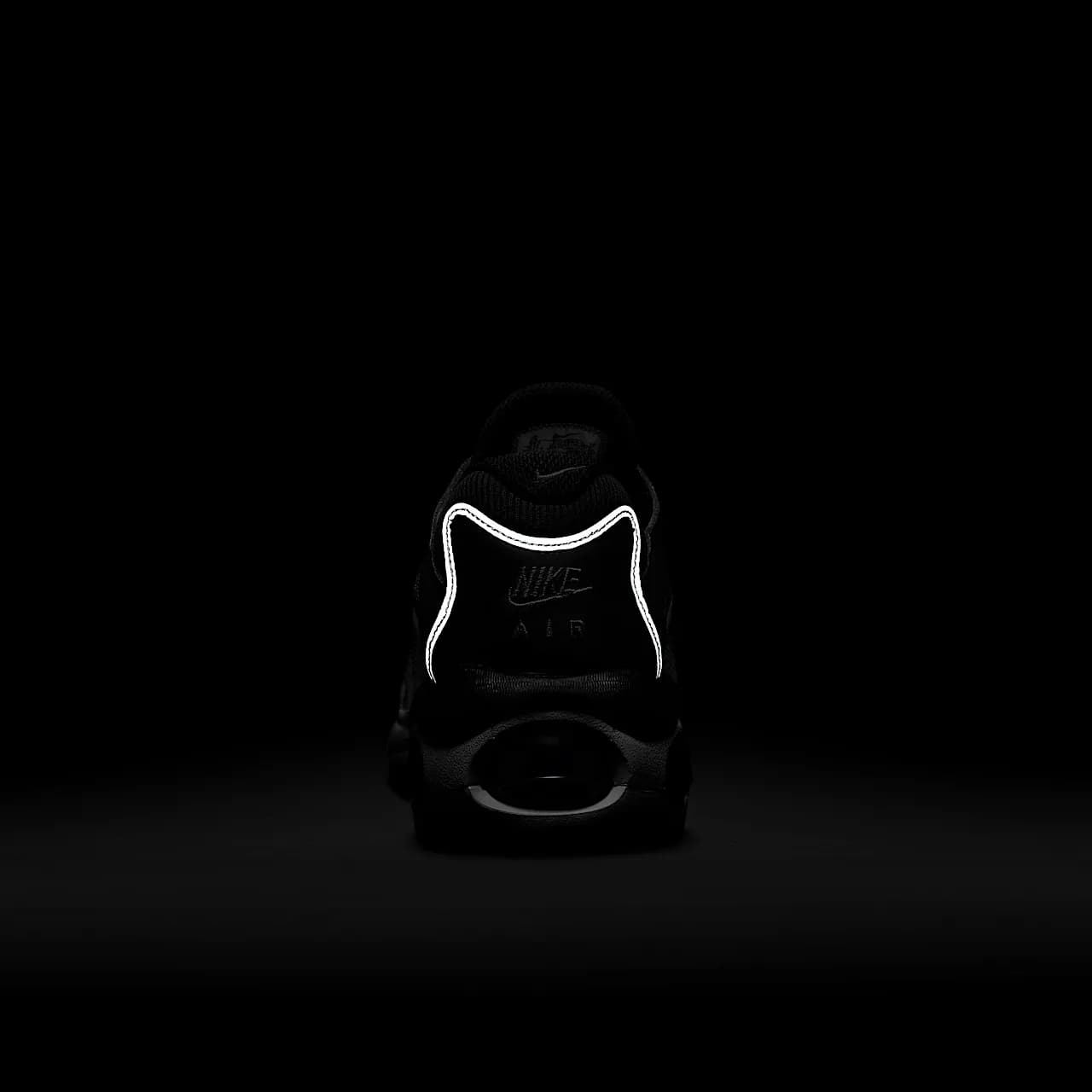 Nike Air Max TW — تصویر ۲