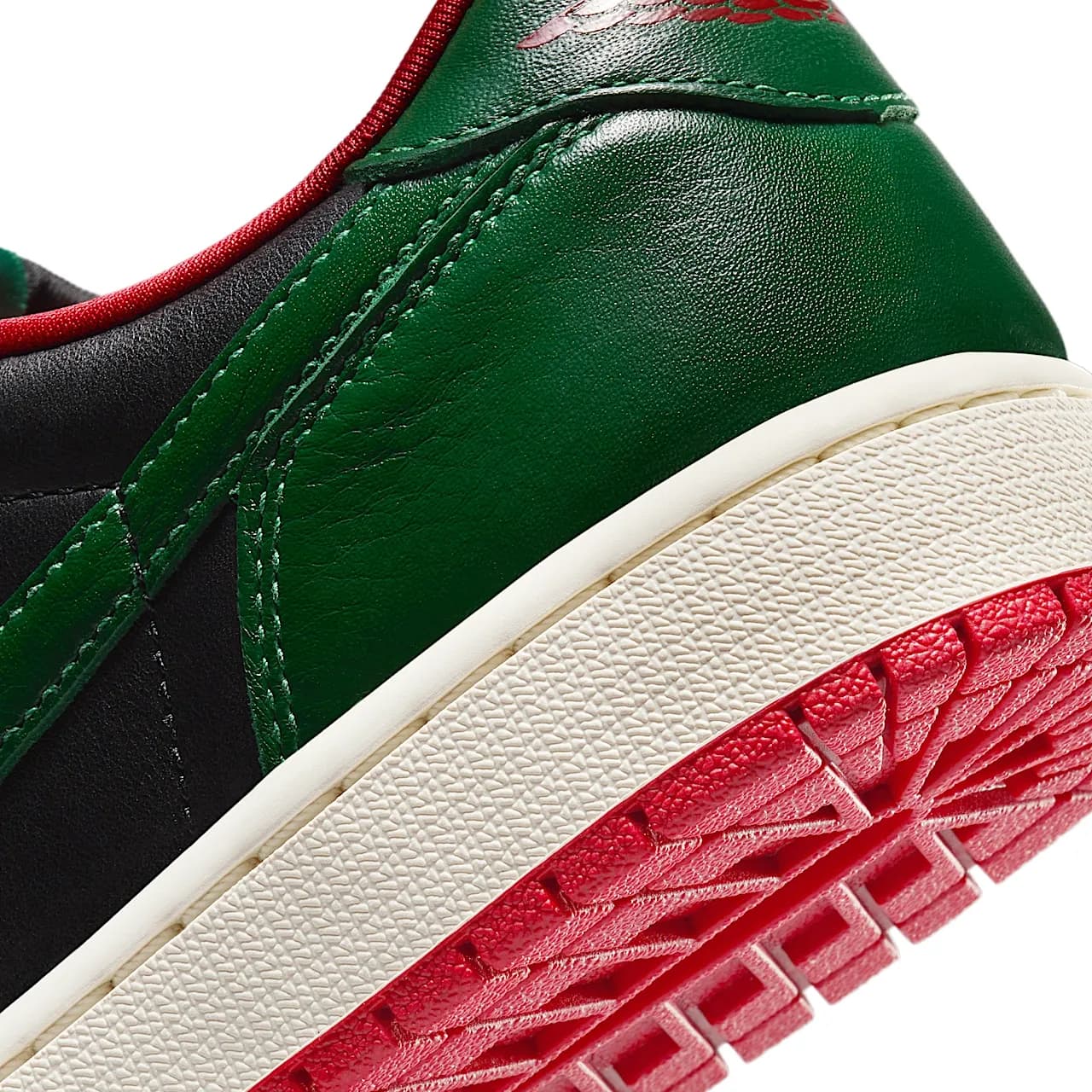 Air Jordan 1 Low OG ‘Black/Gorge Green’ — تصویر ۸