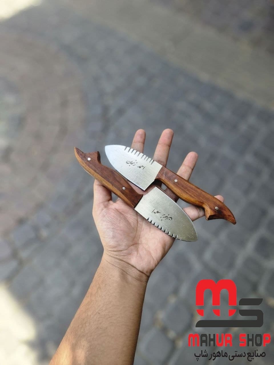 تیزی گنجشکی فولادی استاد احمد دسته چوبی با غلاف