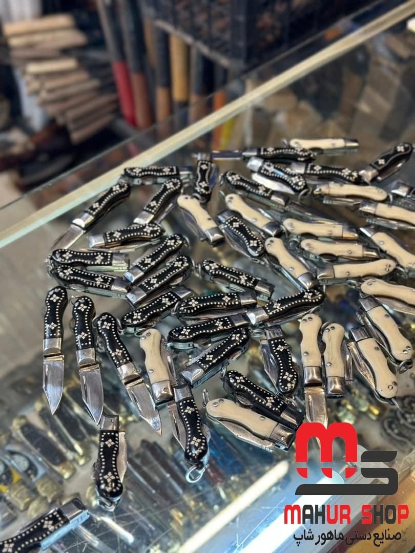 چاقو بابا نقلی ۲ رنگ مشکی و سفید موجود