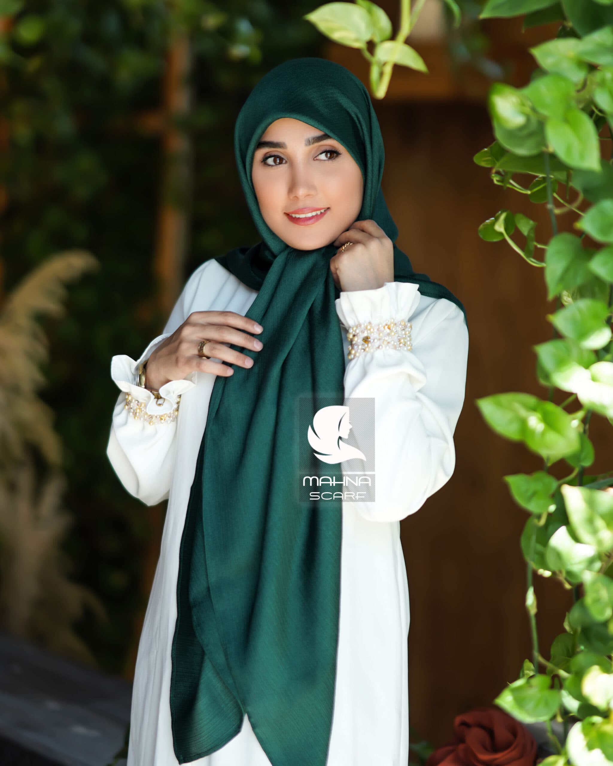 روسری تسلا سبز یشمی — تصویر ۲