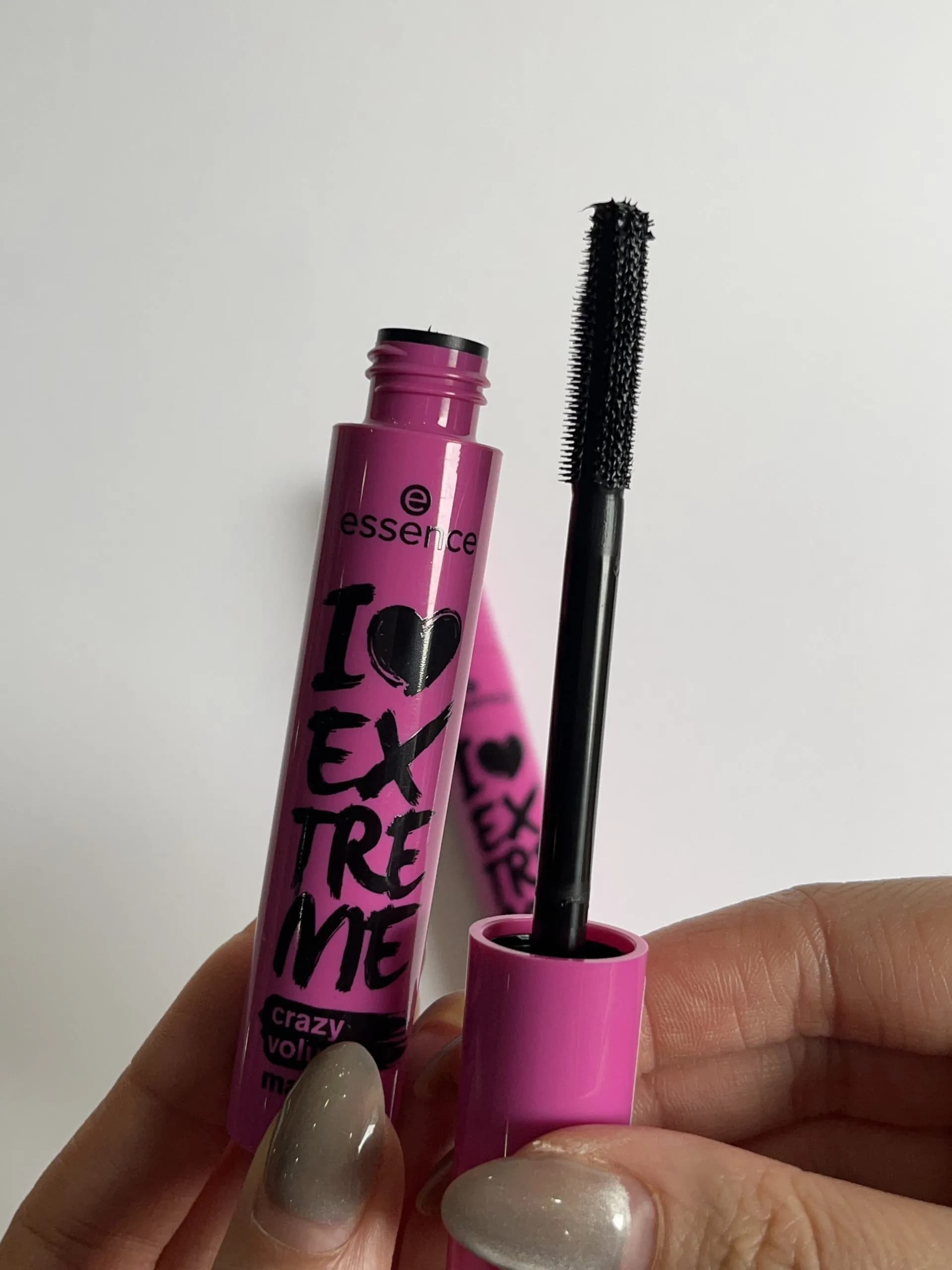 ریمل اسنس صورتی Essence I Love Extreme Crazy Volume — تصویر ۱۰
