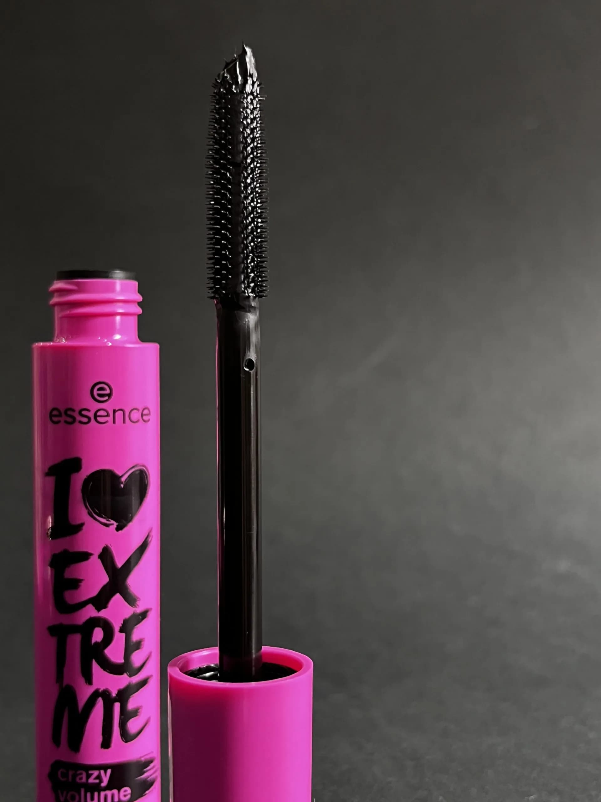 ریمل اسنس صورتی Essence I Love Extreme Crazy Volume — تصویر ۱۱