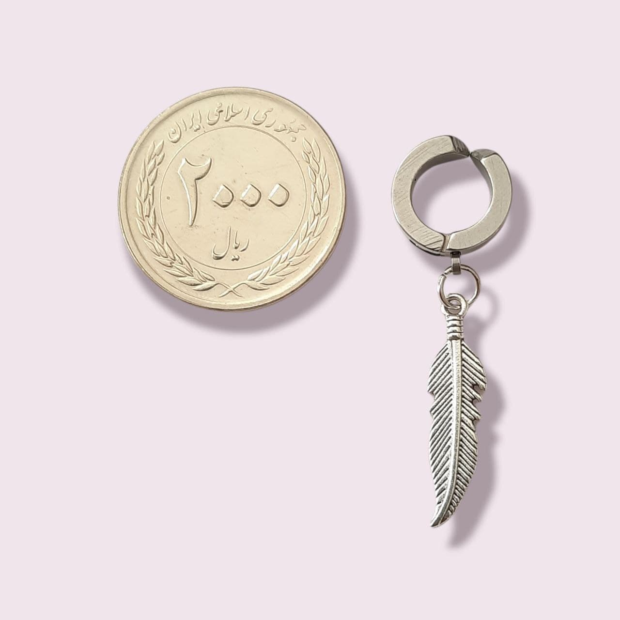 پیرسینگ گوش فیک طرح پر کد c35 — تصویر ۲