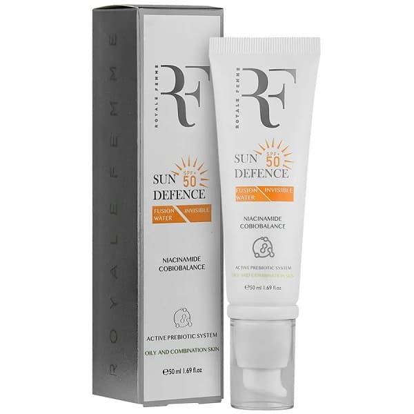 کرم ضدآفتاب بی‌رنگ فیوژن واتر آر اف SPF50 مناسب پوست چرب حجم 50 میلی لیتر