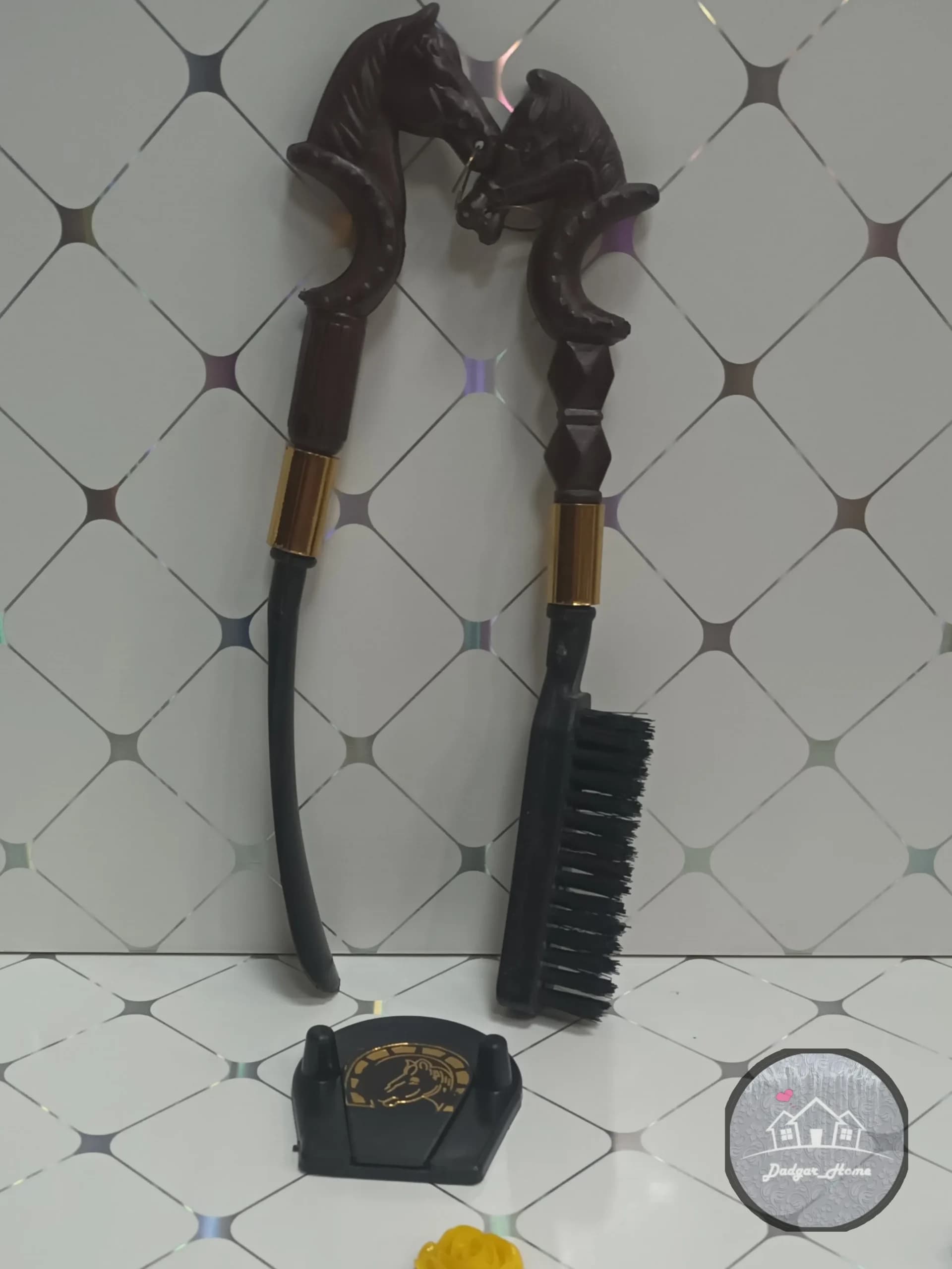 برس و پاشنه کش طرح اسب — تصویر ۱۰