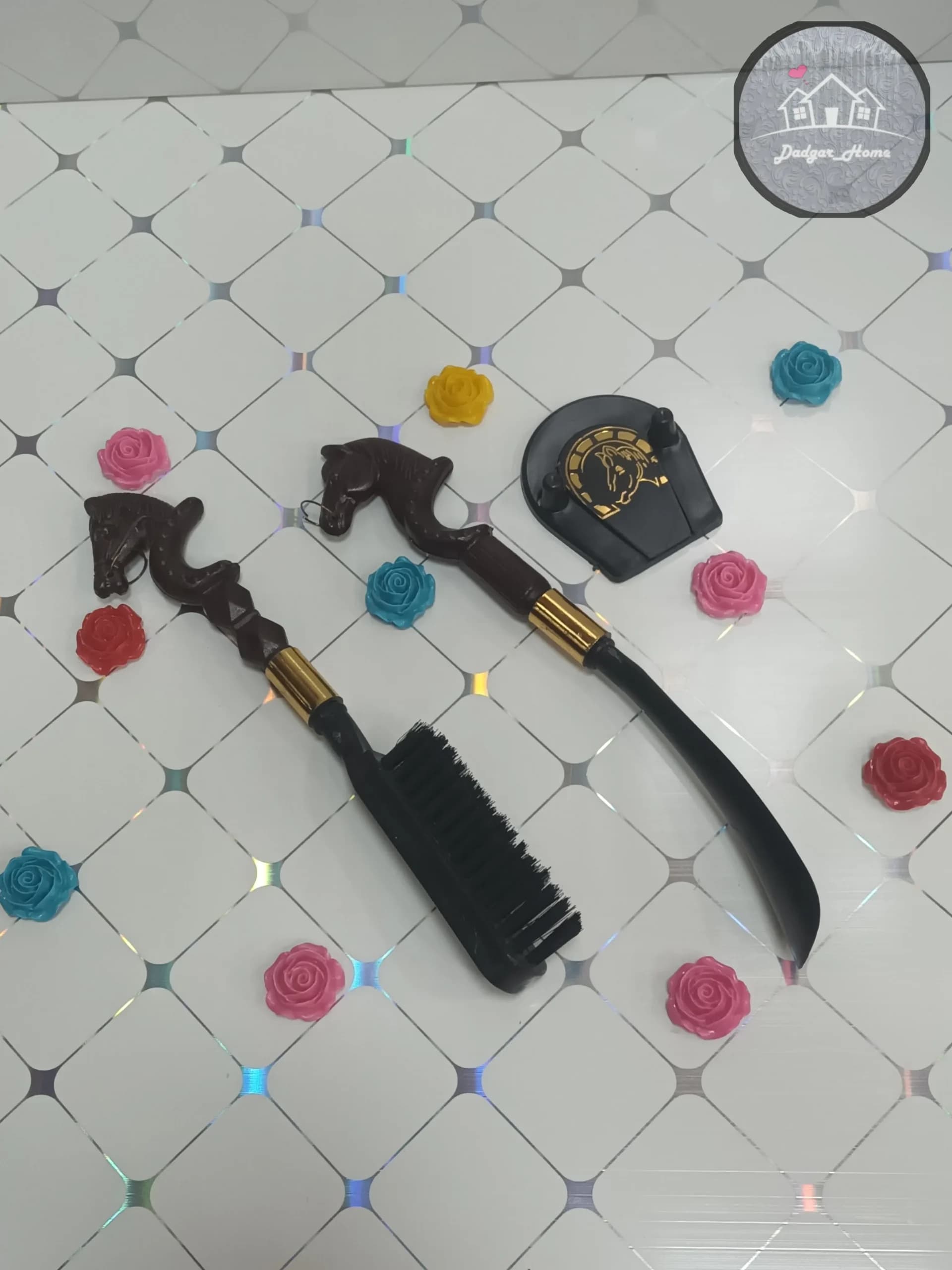 برس و پاشنه کش طرح اسب — تصویر ۹