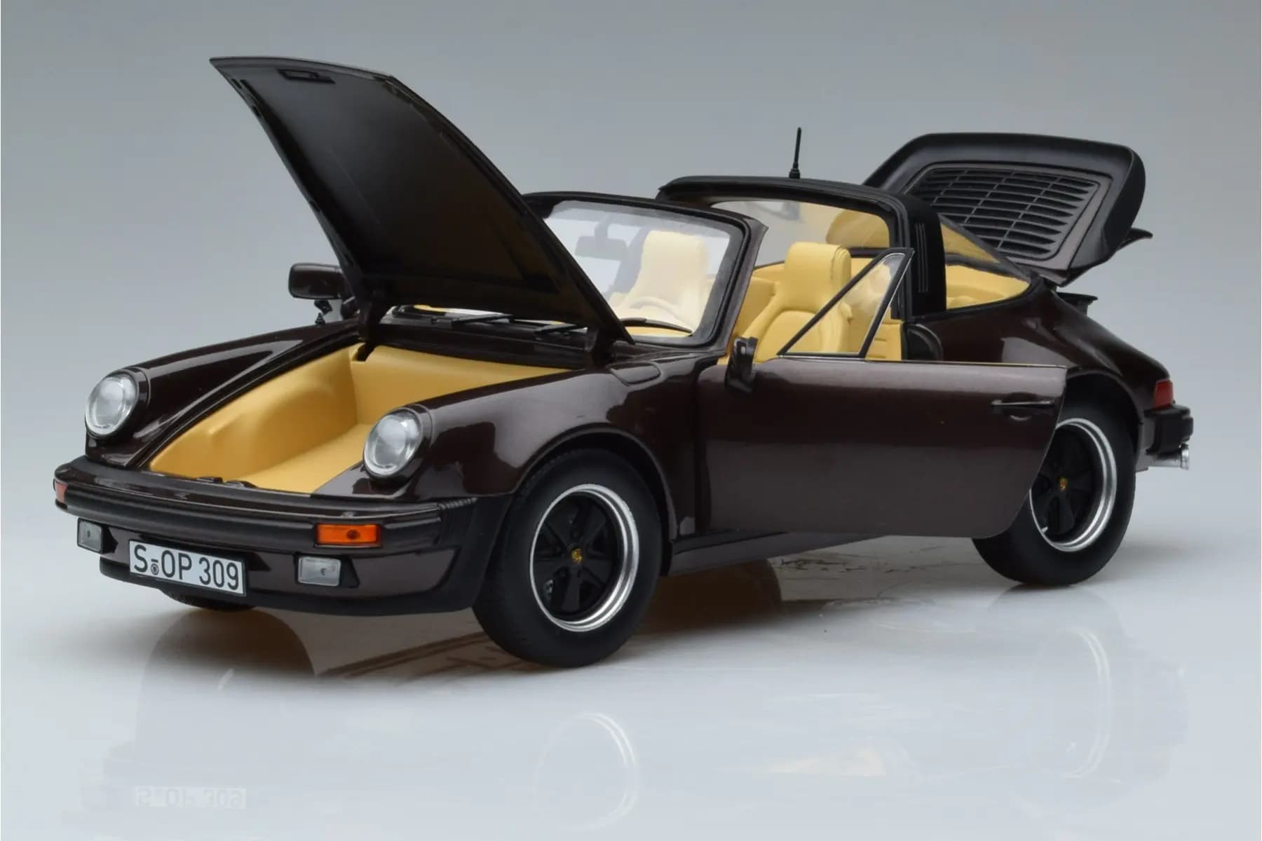 ماکت ماشین Porsche 911 Turbo Targa 1987 برند Norev — تصویر ۹