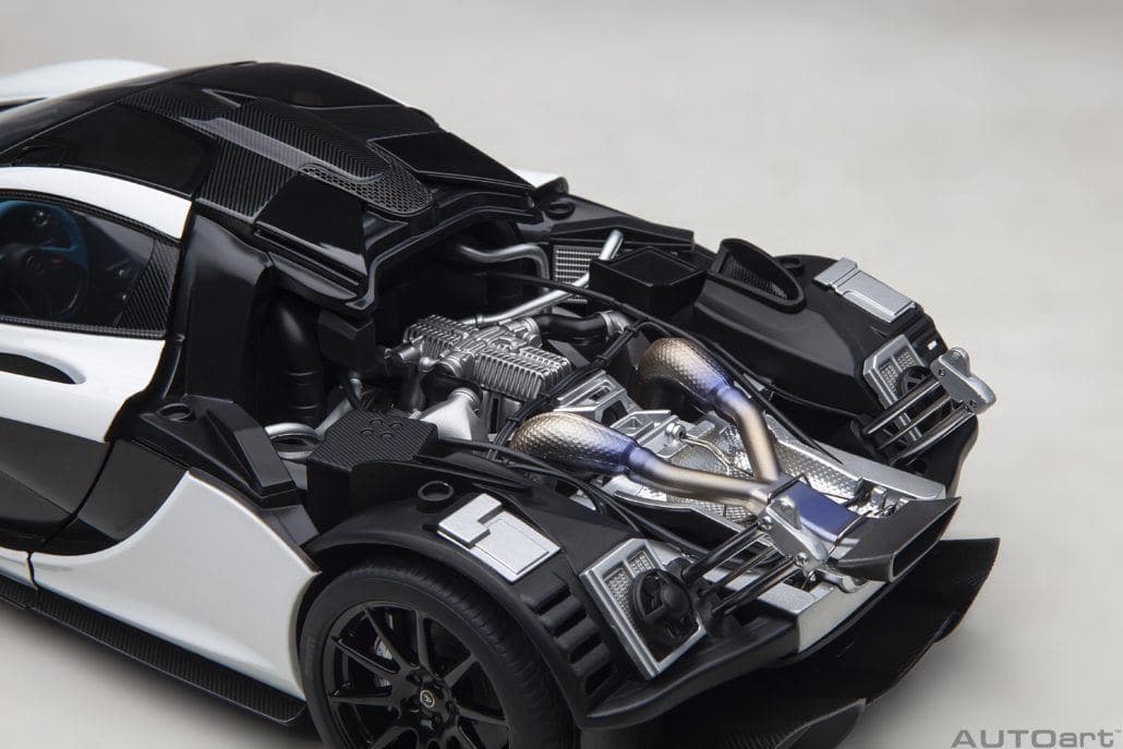 ماکت ماشین McLaren P1 برند AUTOart — تصویر ۱۱