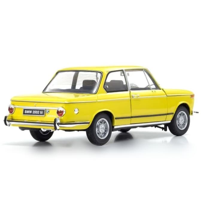 ماکت ماشین BMW 2002 Tii 1972 برند Kyosho — تصویر ۱۲