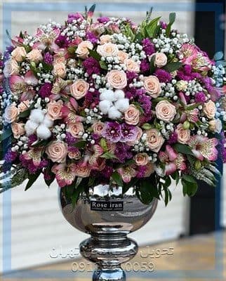 ارسال گل طبیعی برای گالری ژاله