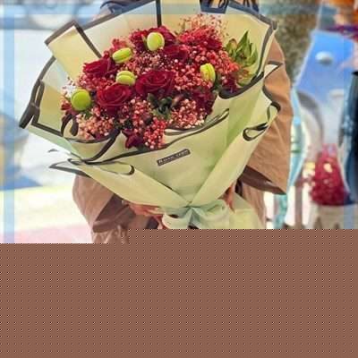 سفارش دسته گل برای گالری گلستان در تهران
