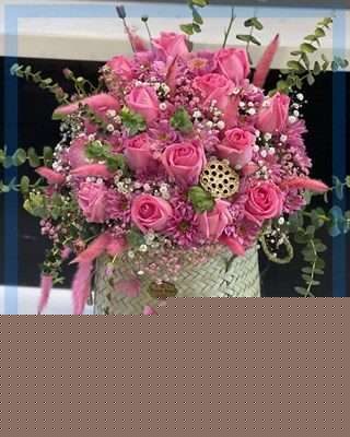 ارسال گل طبیعی برای ساختمان گمرک تهران