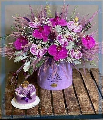 ارسال گل طبیعی برای ساختمان مرکزی دانشگاه جامع علمی کاربردی تهران غرب
