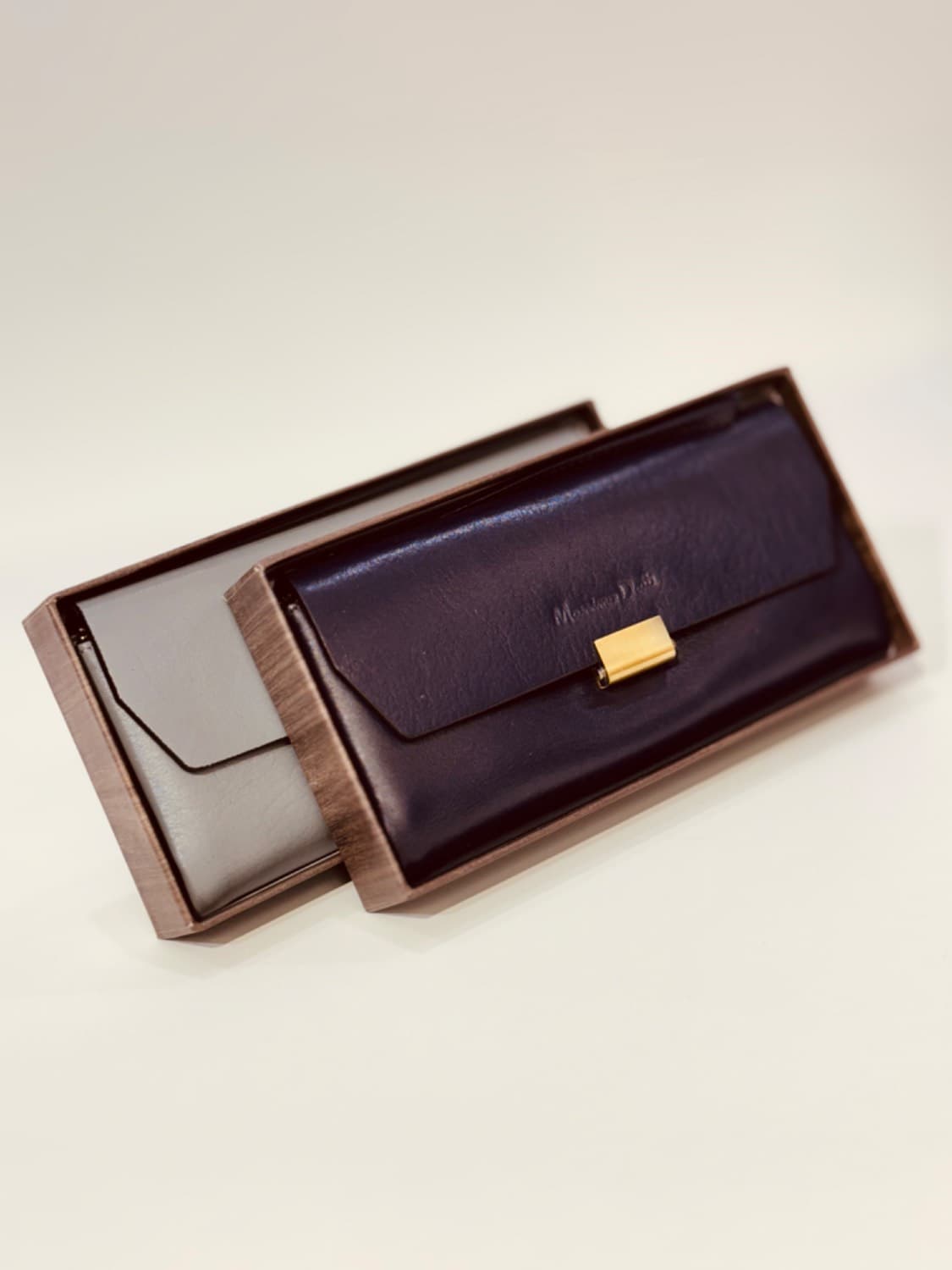 کیف دستی چرم قفل دار کلاسیک