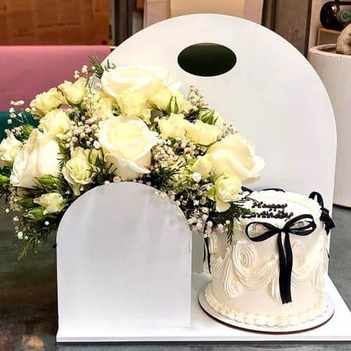 کیک تولد و باکس گل برای پسر 8 ساله — تصویر ۲