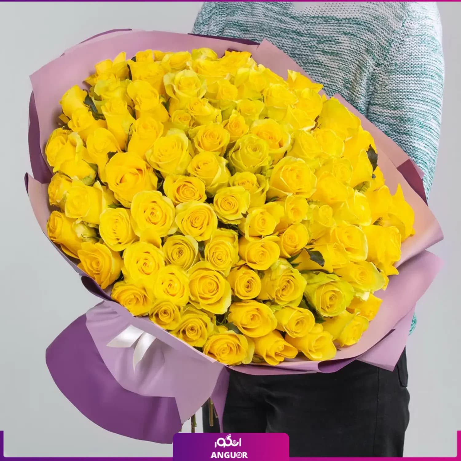 دسته گل رز زرد 80 شاخه 40 سانتی با کاغذ بنفش