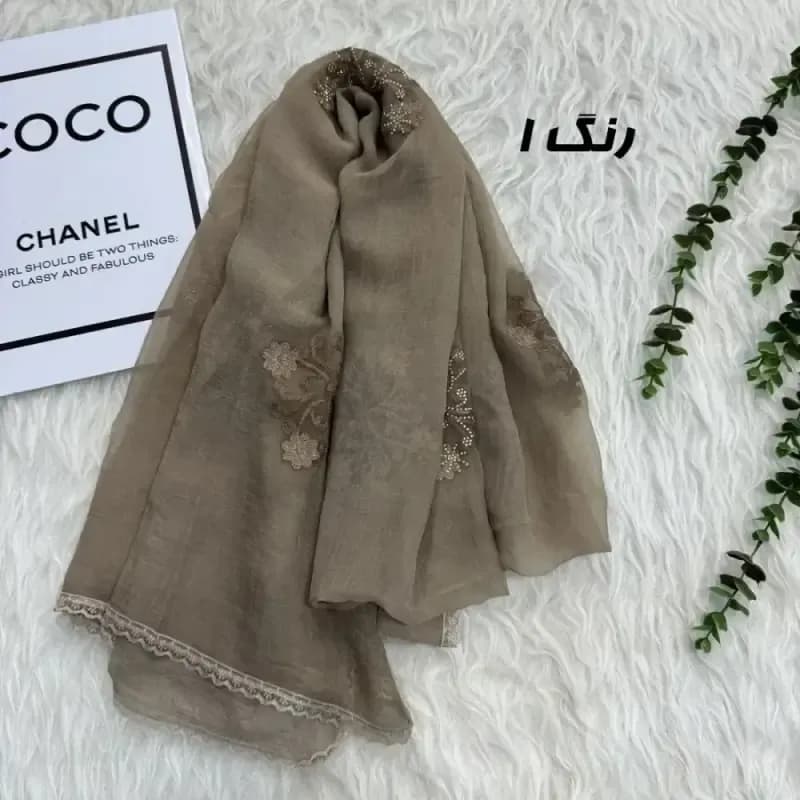 شال وارداتی مجلسی نگینی حریر دانتل — تصویر ۱۰