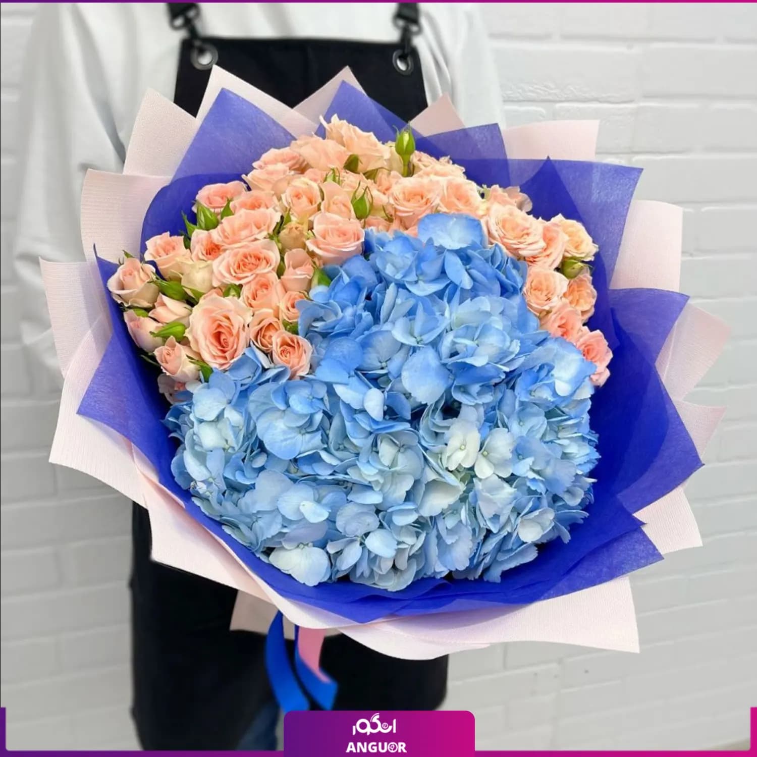 دسته گل ادریسی آبی و رز مینیاتوری — تصویر ۴