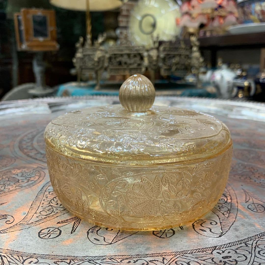 شکلاتخوری زنگاری آنتیک قطر۱۳ سانت — تصویر ۳