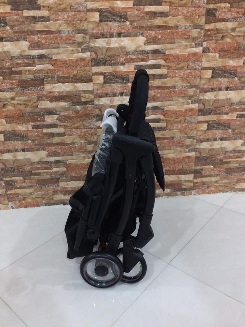 کالسکه هواپیمایی داخل کابینی هواپیمایی Miwen — تصویر ۱۰